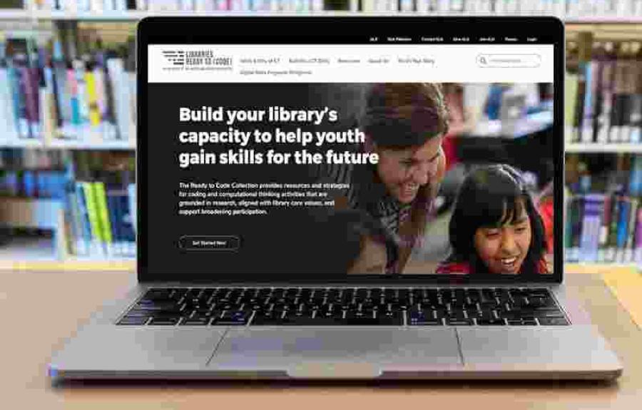 The ALA Ready to Code site home page featuring an image of woman teaching children.